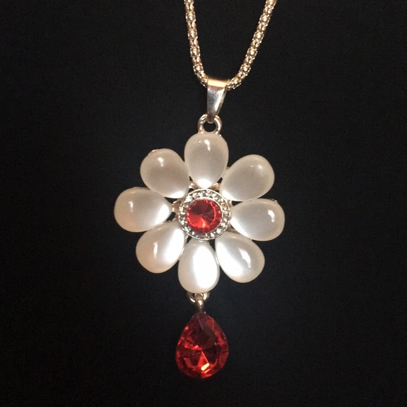 Opal Flower*Drop Crystal Necklace - Picture 2 of 13